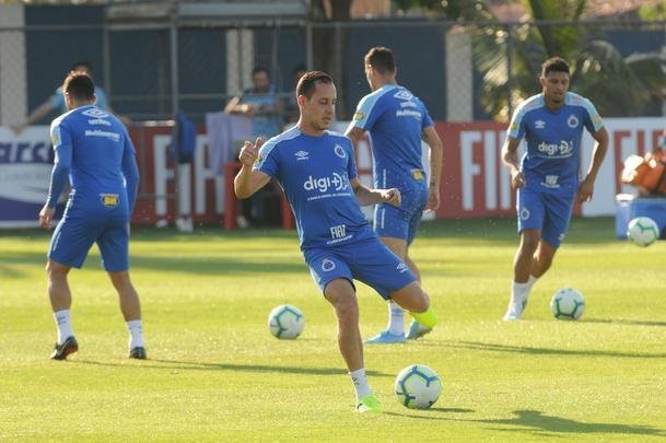 Fotos do treino do Cruzeiro desta quarta-feira, 2 de outubro, na Toca da Raposa II