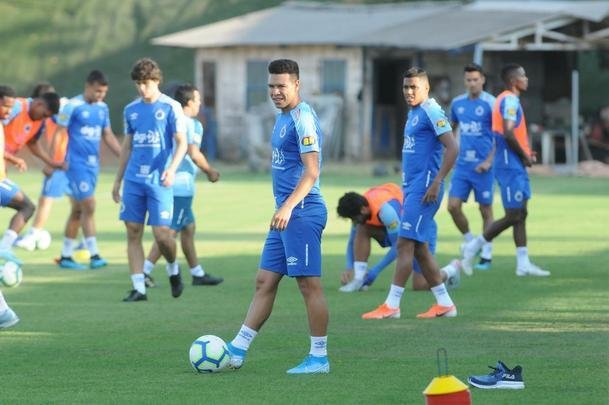 Galeria de fotos do treino do Cruzeiro nesta sexta-feira (6/9), na Toca da Raposa II