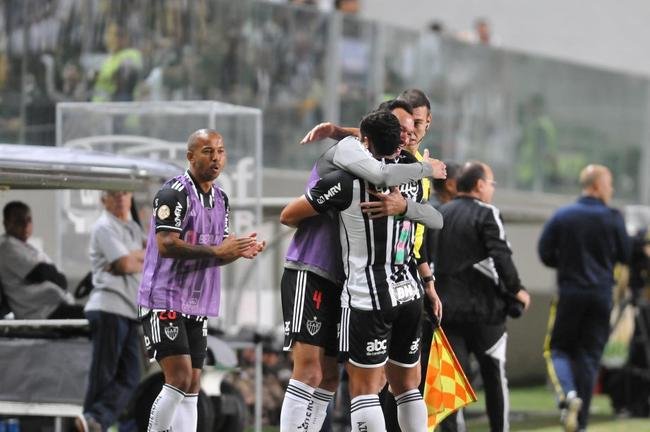 Fotos do jogo entre Atltico e Athletico-PR