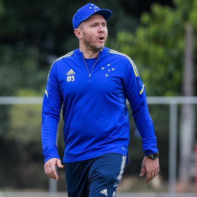 Jogadores do Cruzeiro realizaram primeiro treino sob comando de Mozart nesta sexta-feira (11/06)