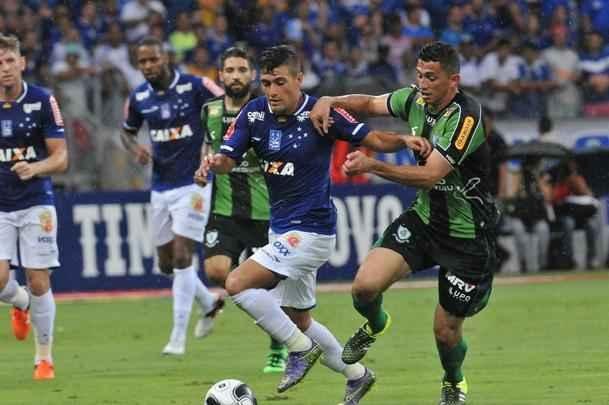 Cruzeiro e Amrica ficaram no empate, e permitiriam a chegada do Uberlndia  liderana