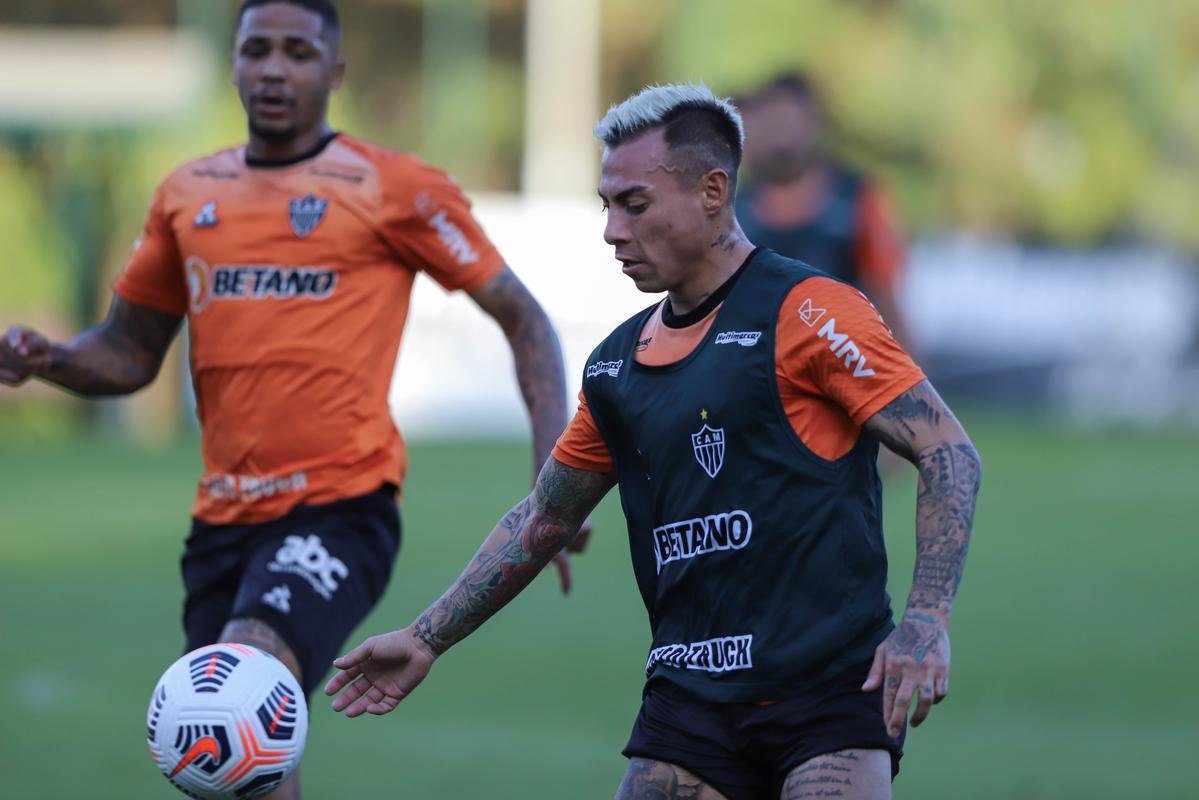 Fotos do treino do Atltico antes da viagem para a Argentina