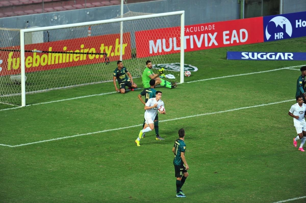 Fotos do jogo entre Amrica e Cruzeiro, pela semifinal do Mineiro