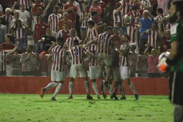 Em rodada atrasada, diante do Botafogo-PB, o Timbu foi soberano e venceu a equipe por 2 a 1. Foi o começo da virada de chave do Alvirrubro na Série C