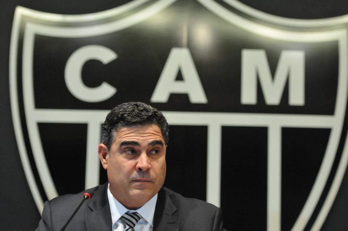 Srgio Sette Cmara recebeu 266 votos, contra 41 de Fabiano Ferreira, da oposio