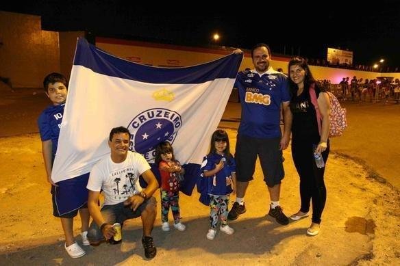 Torcida do Cruzeiro no Barrado