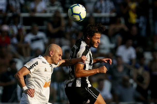 Fotos da vitória do Botafogo sobre o Atlético, por 2 a 1, no Engenhão, pela 18ª rodada do Brasileiro