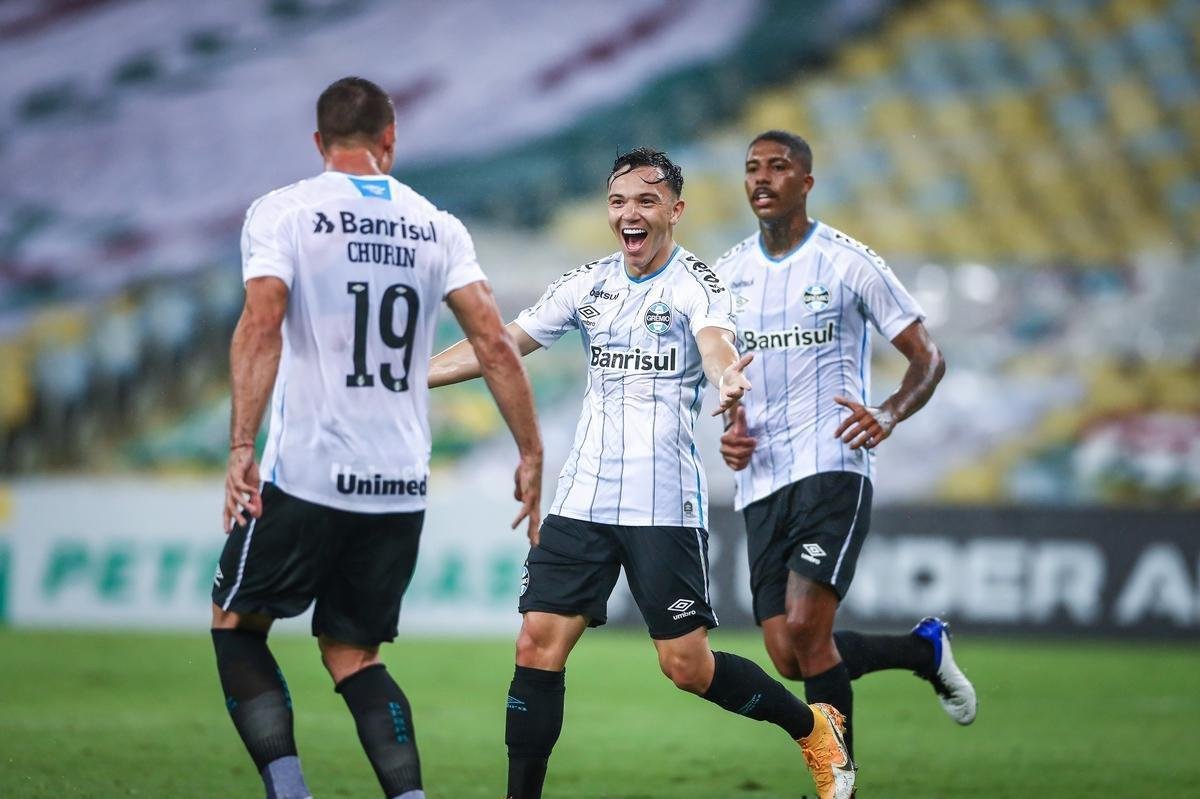 Imagens do treino do Cruzeiro neste domingo (8/11)