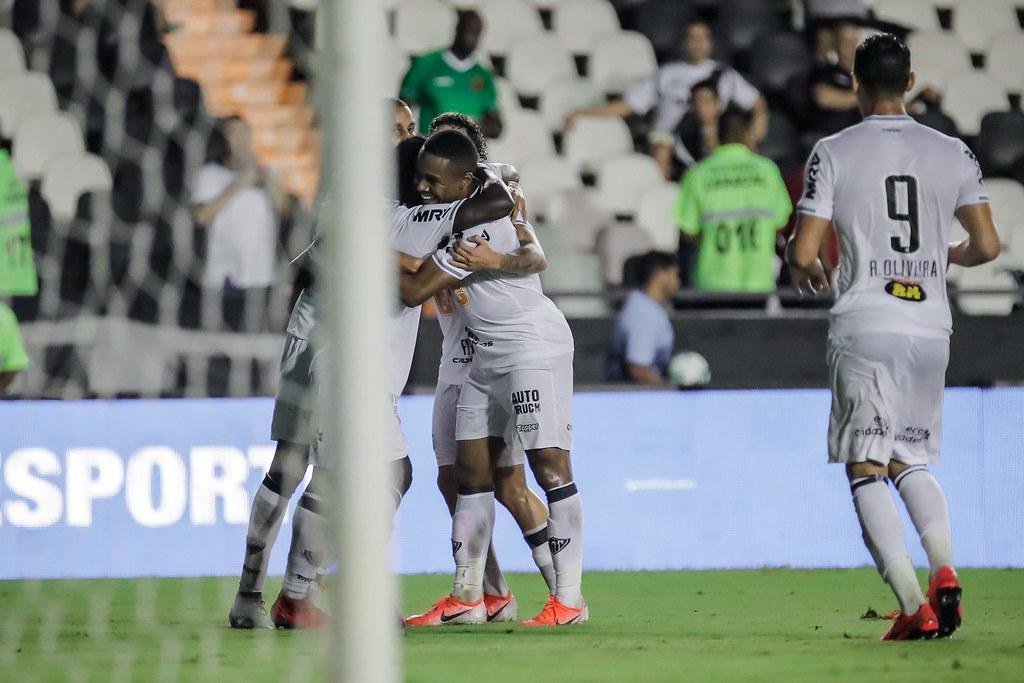 Equipes se enfrentaram no So Janurio, pela 2 rodada do Brasileiro