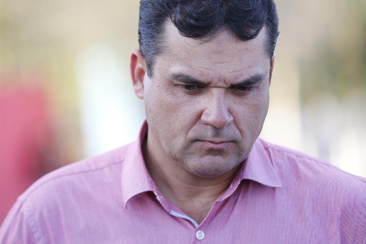 Diretoria do N�utico busca contratar atacante com urg�ncia para esta semana e cobra atitude