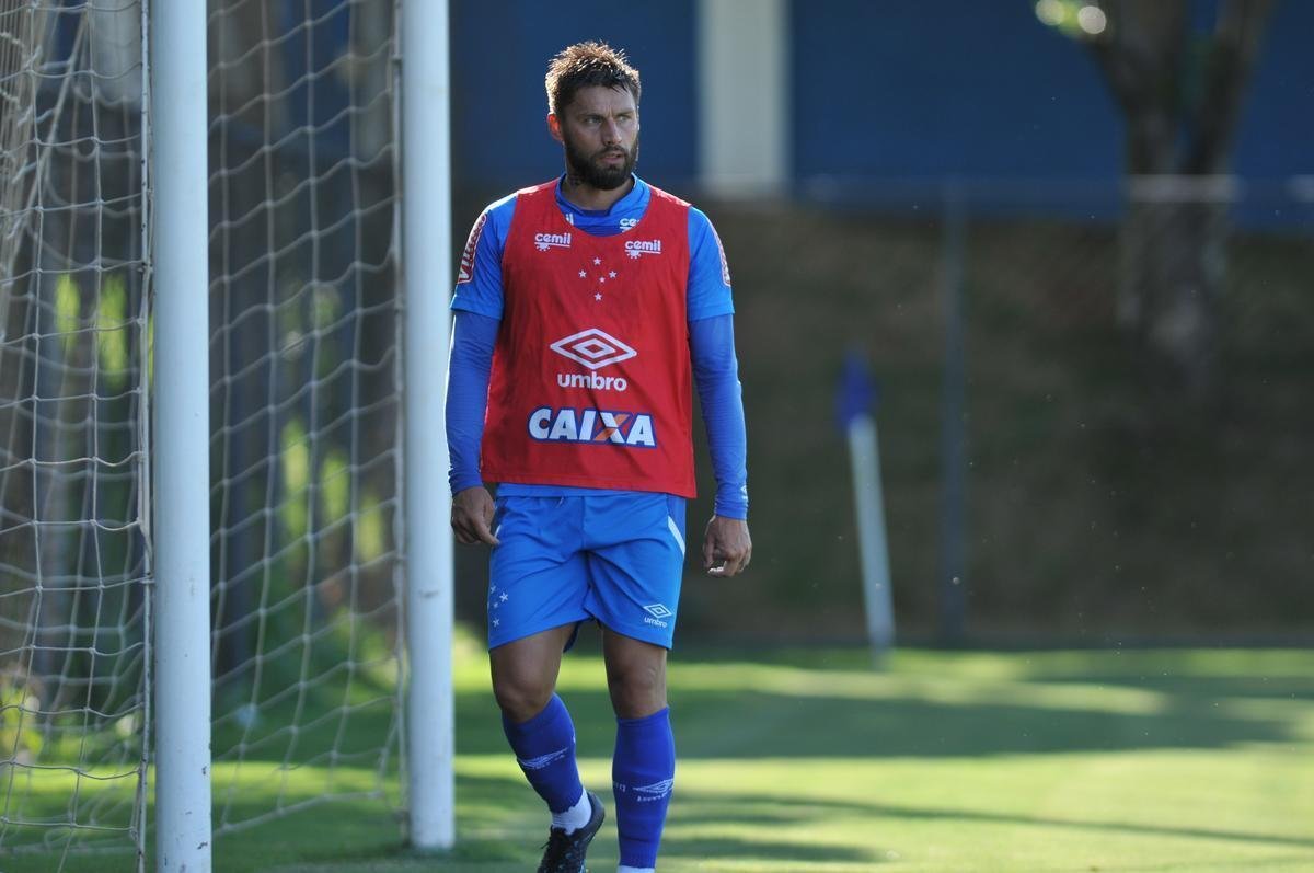 Atacante Rafael Sobis (Alexandre Guzanshe/EM D.A Press)