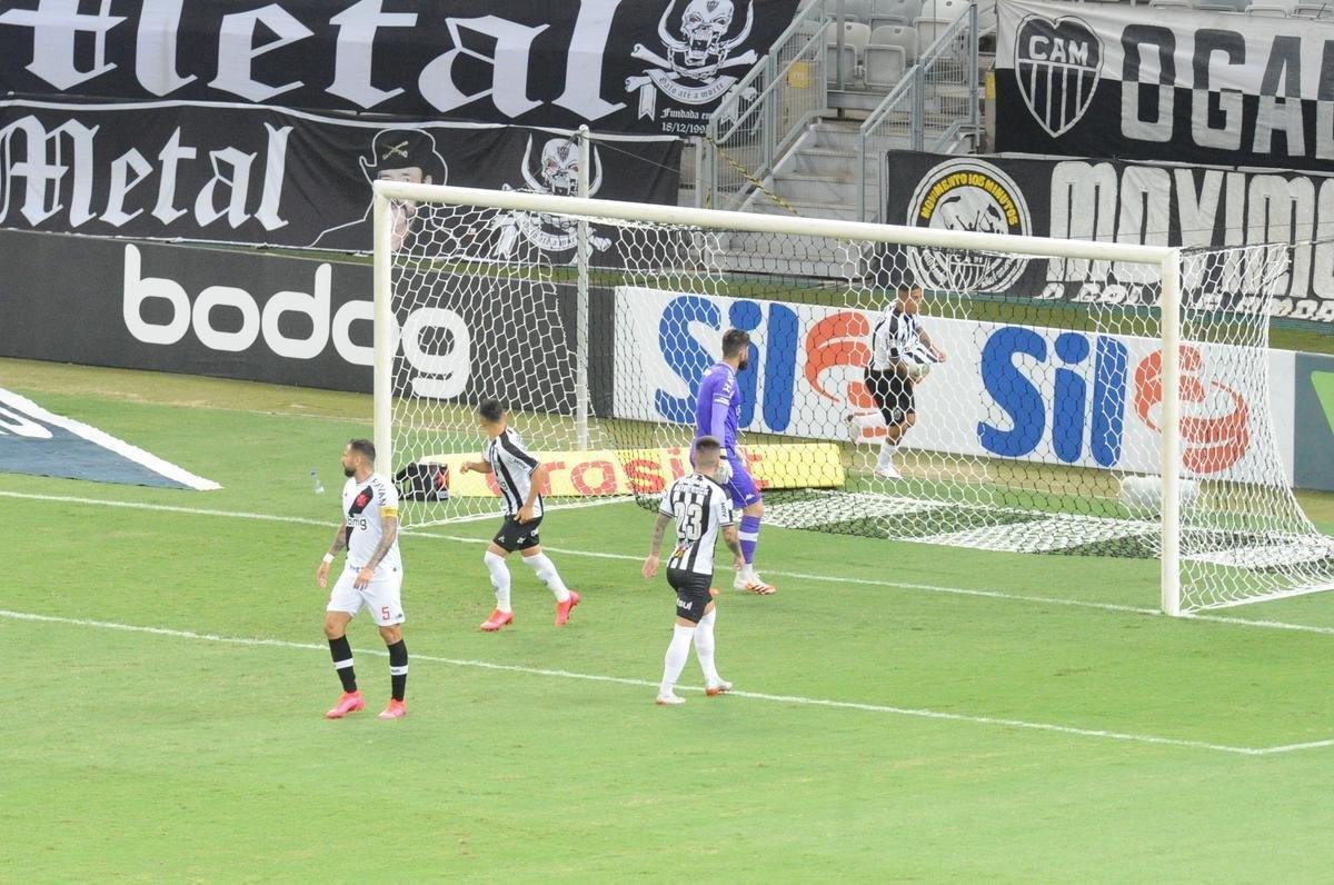 Fotos do duelo entre Atltico e Vasco, no Mineiro, pelo Campeonato Brasileiro