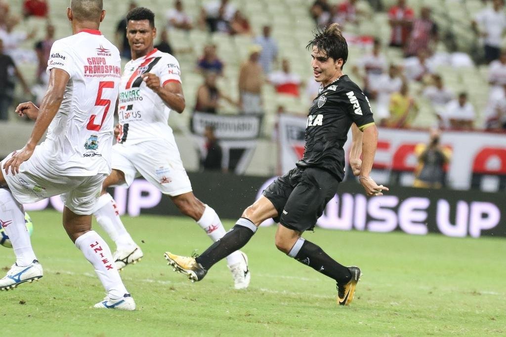 Veja imagens do empate entre Ferrovirio-CE e Atltico no Castelo