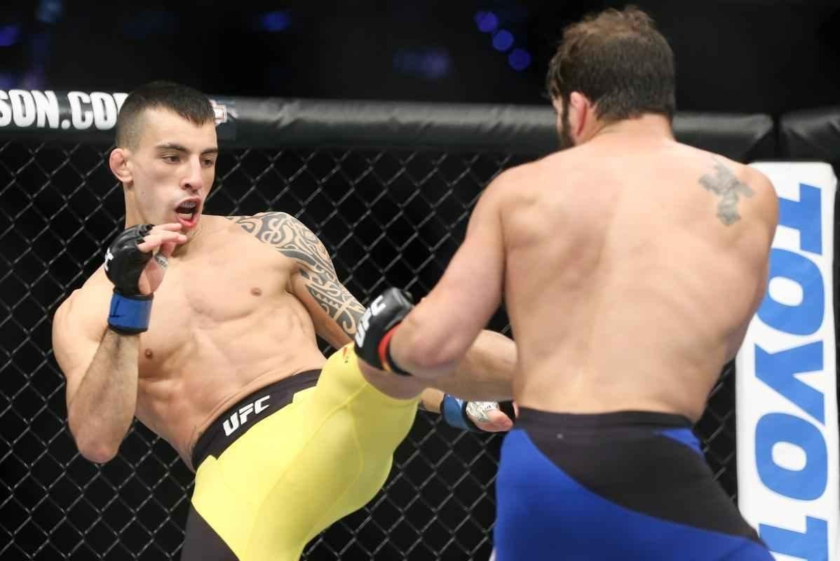 Jimmie Rivera venceu Thomas Almeida por deciso unnime