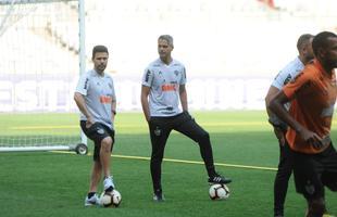 Brasileiros e argentinos se enfrentam nesta quinta-feira, s 21h30, no Mineiro