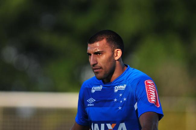 Ramn bila - o Cruzeiro pagou ao centroavante argentino R$ 716.729,09, alm de R$ 29,166,85 de multa na Fifa. O acordo foi anunciado em 16 de outubro de 2020.