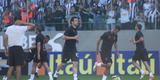 Atacante Fred durante o aquecimento para o clssico contra o Cruzeiro, no Independncia