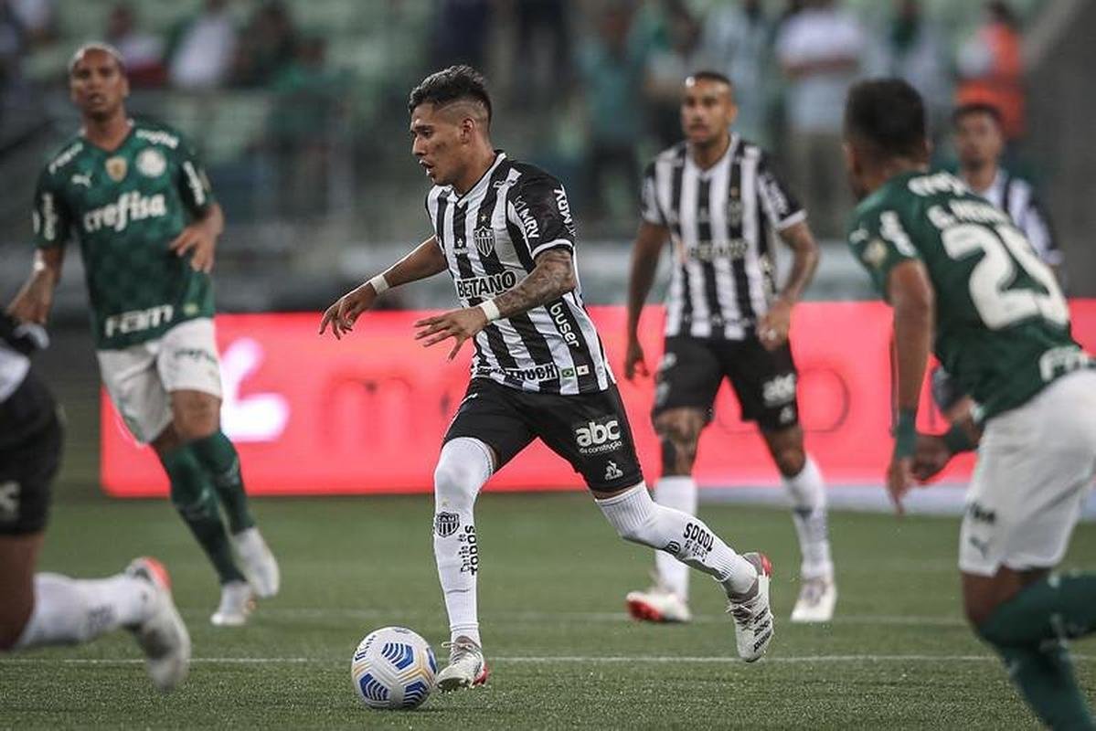 Fotos do jogo entre Palmeiras e Atltico, no Allianz Parque, em So Paulo, pela 35 rodada do Campeonato Brasileiro