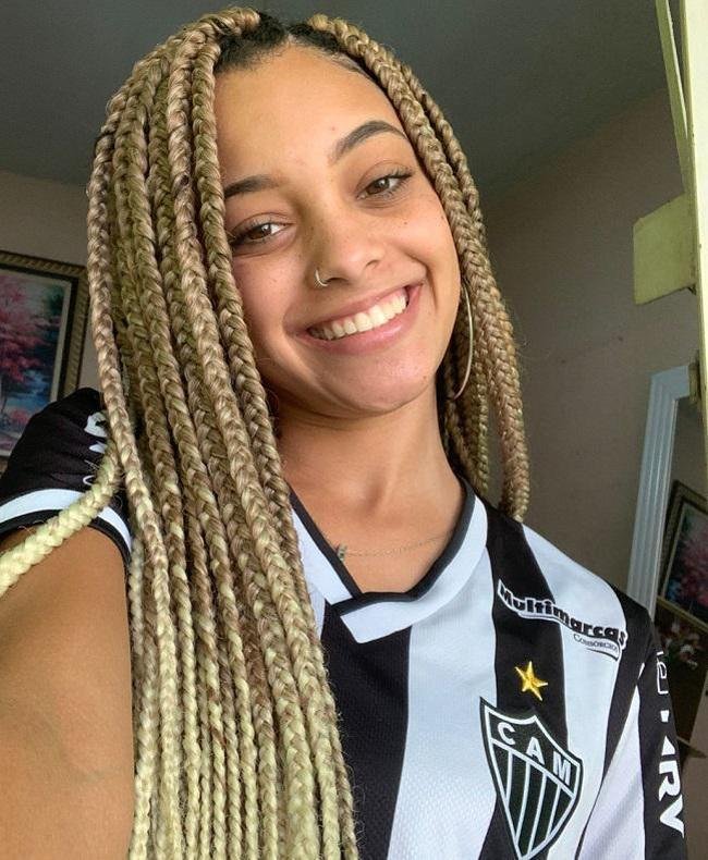 Rafaela Tocafundo - estudante, 18 anos: 