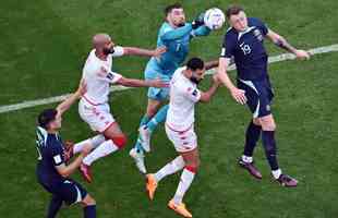 Fotos do jogo entre Tunsia e Austrlia, no Estdio Al Janoub, pela segunda rodada do Grupo D da Copa do Mundo do Catar