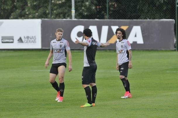 Com Fred em campo, jogadores do Atltico se reapresentaram na tarde desta segunda-feira