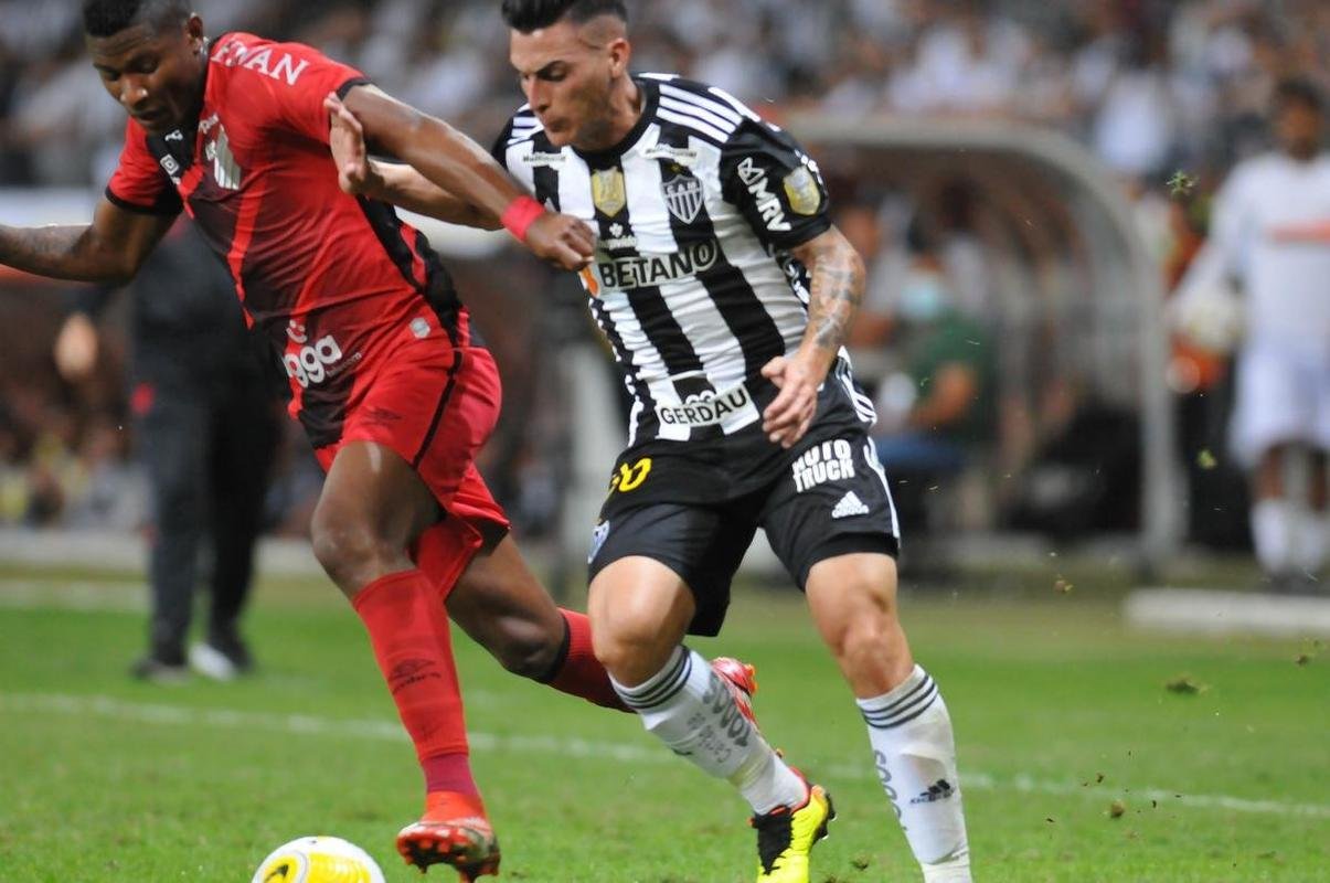 Fotos da partida entre Atltico e Athletico-PR, neste domingo (7), no Mineiro, pela 21 rodada do Campeonato Brasileiro