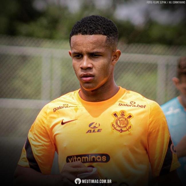 15 - Pedro (atacante do Corinthians) - 16 anos - multa de 50 milhes de euros