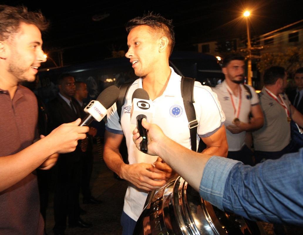 Jogadores do Cruzeiro se reuniram em churrascaria de Belo Horizonte para comemorar o ttulo do Campeonato Mineiro