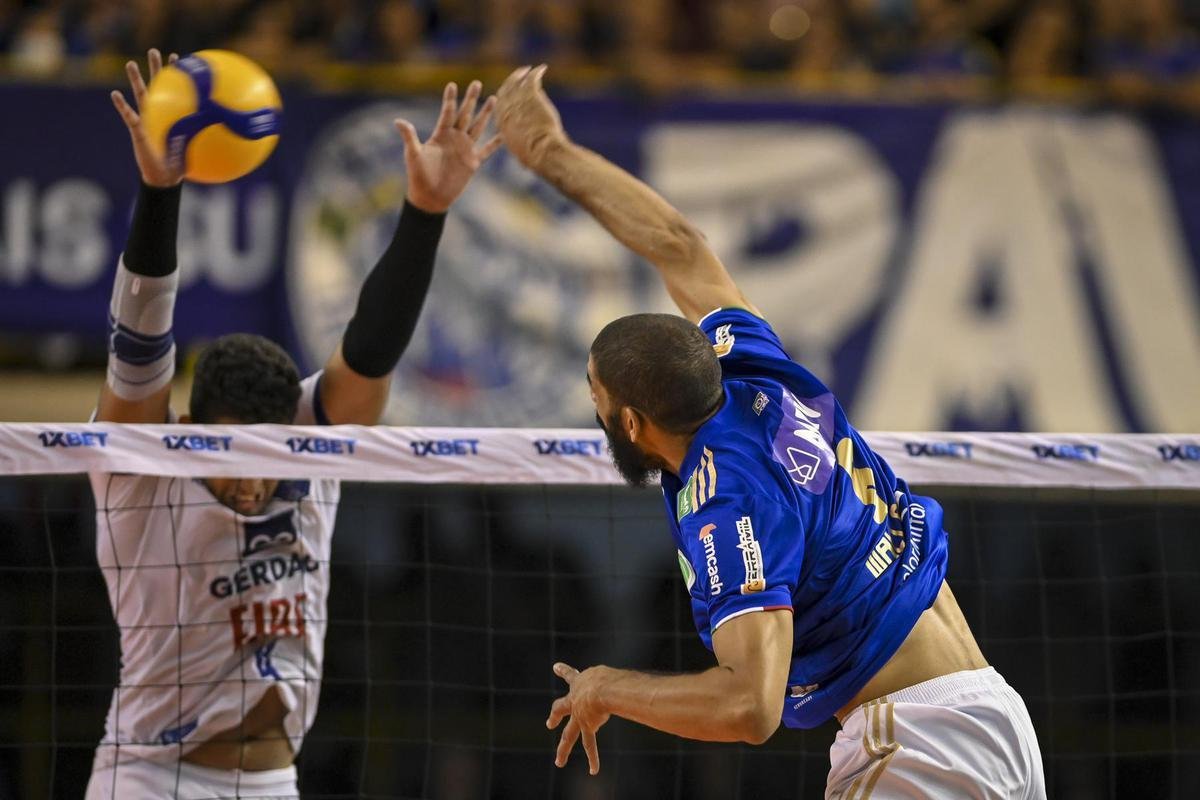 Cruzeiro venceu o Minas no tie-break no primeiro jogo da final da Superliga