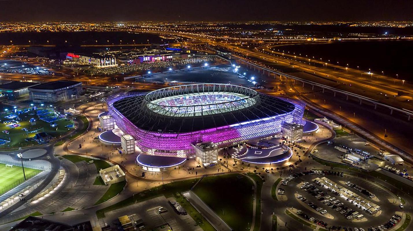 Estdio Ahmad Bin Ali: arena para 40 mil torcedores fica na cidade de Al Rayyan, sede de um dos mais tradicionais clubes do Catar, e tem design inspirado na histria do pas

