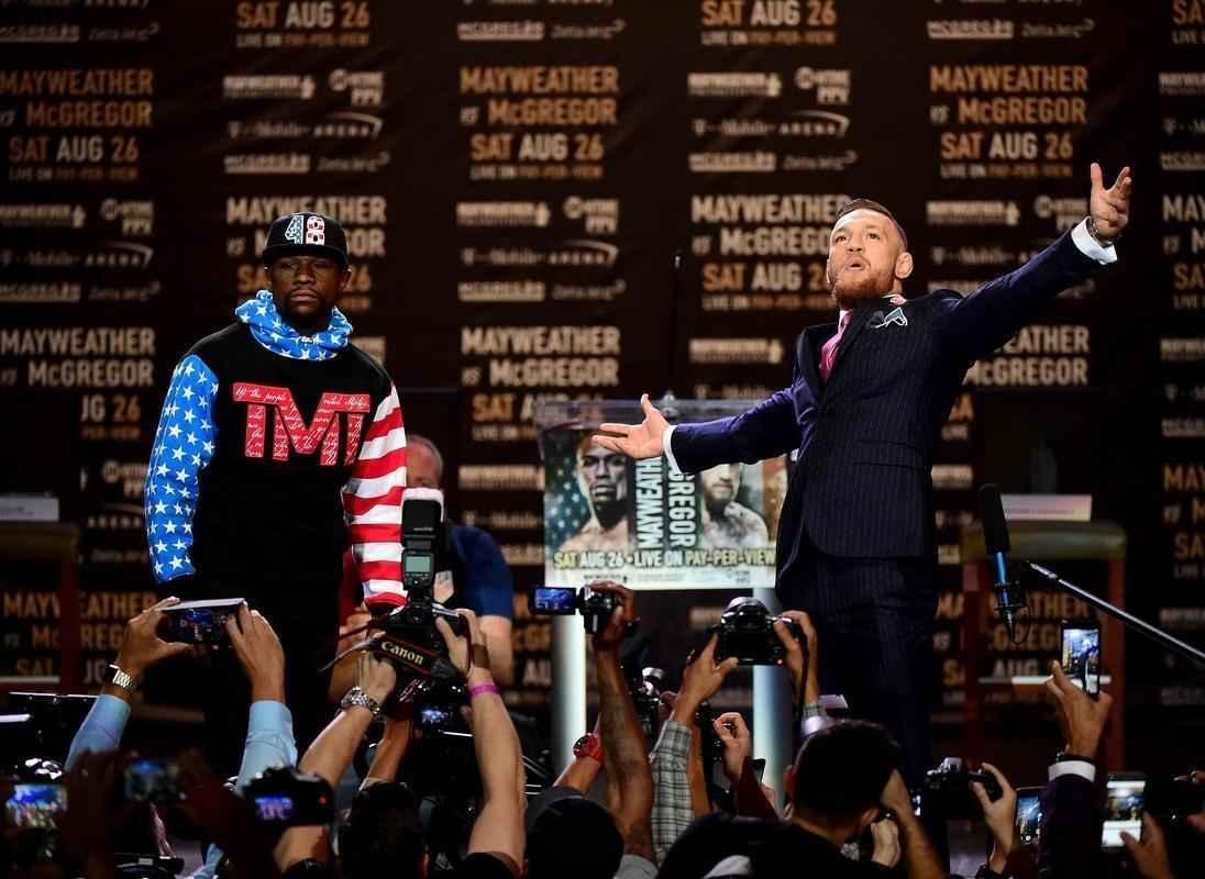 Imagens da abertura da turn com Mayweather e McGregor, em Los Angeles