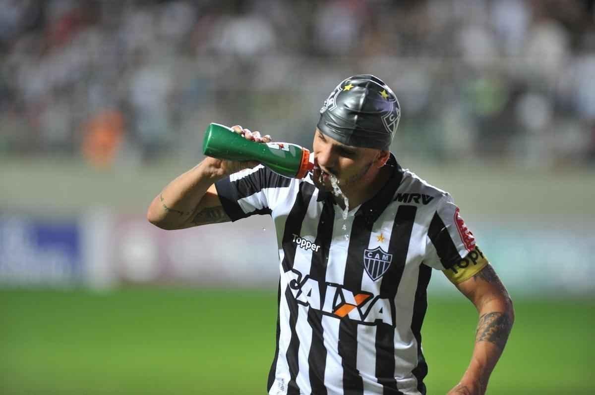 Imagens da partida entre Atltico e Vasco, no Independncia 