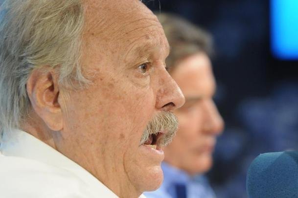 Novo gestor de futebol do Cruzeiro, Zez Perrella deu entrevista nesta sexta-feira, na Tocada Raposa II