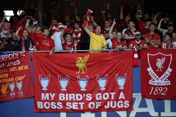 Torcidas de Real Madrid e Liverpool encheram o estádio Olímpico, de Kiev, na final da Champions
