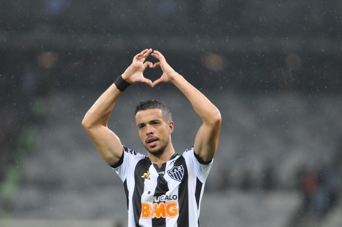 Franco Di Santo abriu o placar para o Atltico aos 37 minutos do primeiro tempo. Depois de cruzamento, ele arrematou de perna esquerda e colocou o Galo em vantagem no Mineiro