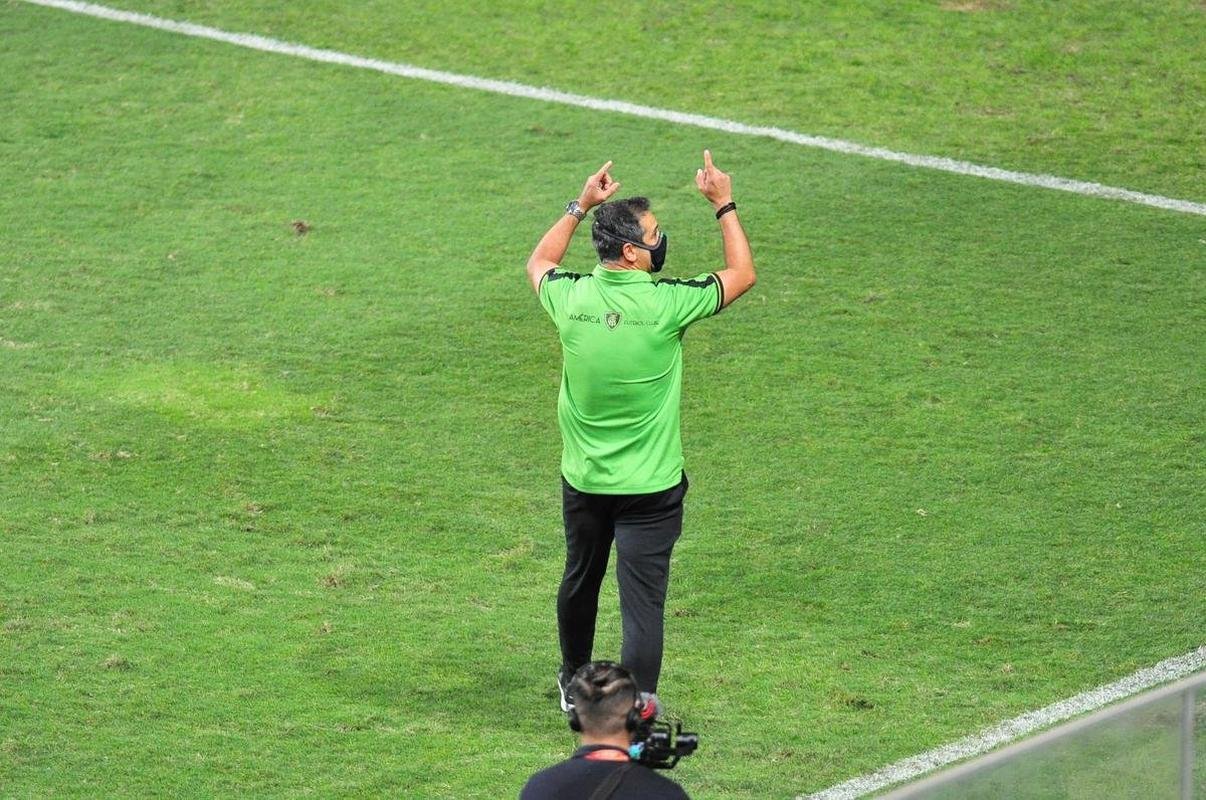 Jogadores, comisso tcnica, dirigentes e torcedores foram ao delrio no Independncia com classificao do Amrica  Libertadores