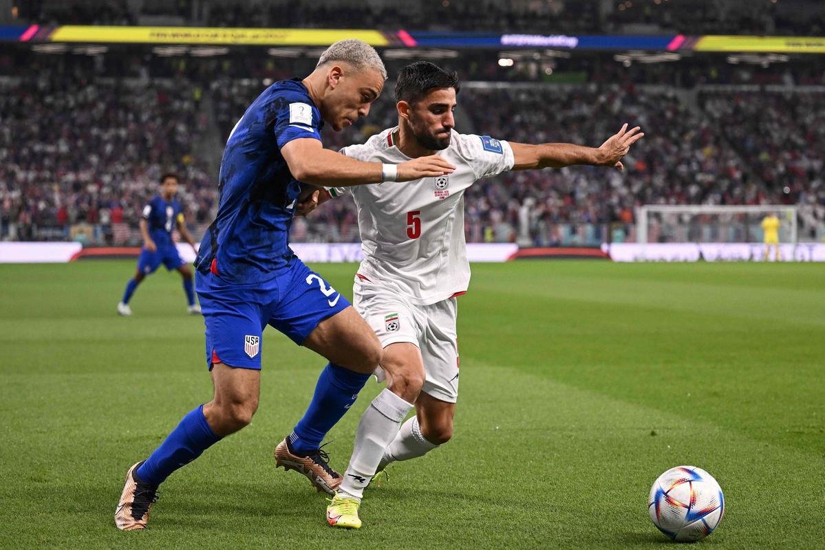 Ir e Estados Unidos se enfrentaram no Estdio Al Thumama