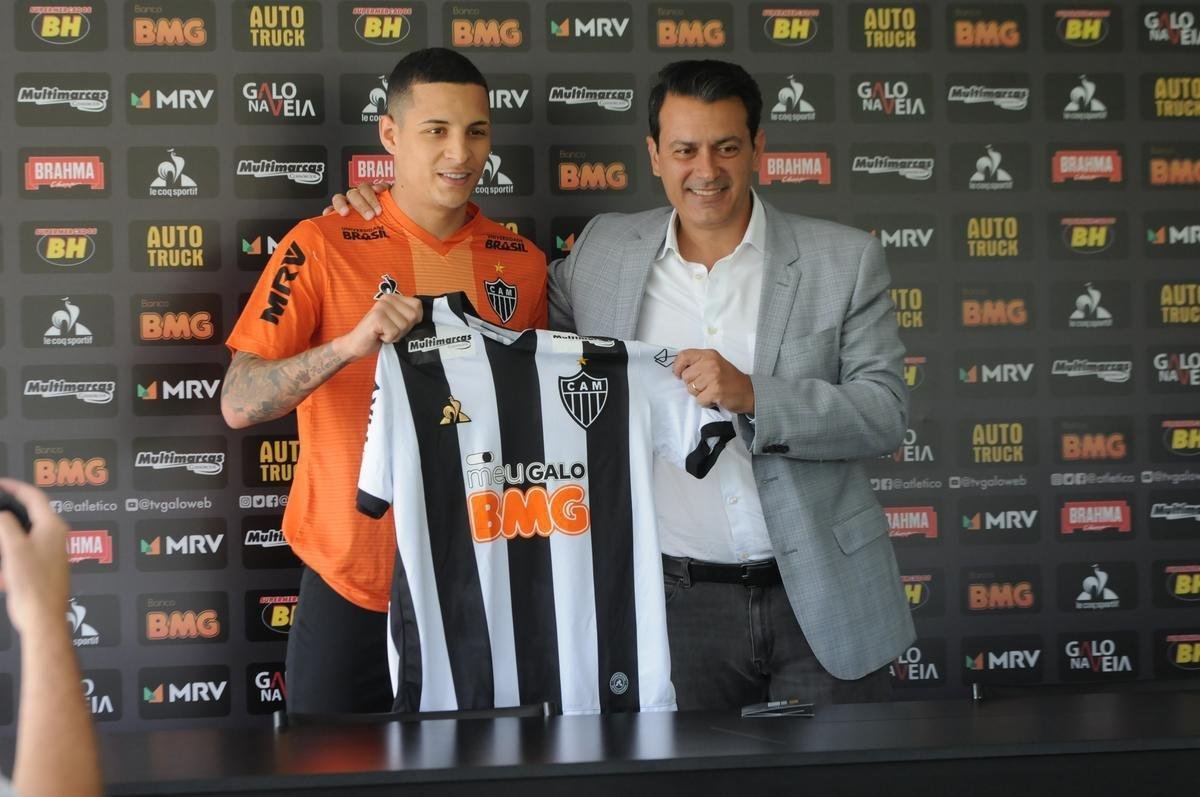 Fotos da apresentao do lateral-esquerdo Guilherme Arana ao Atltico, na Cidade do Galo. Jogador de 22 anos assinou contrato de emprstimo at meados de 2021
