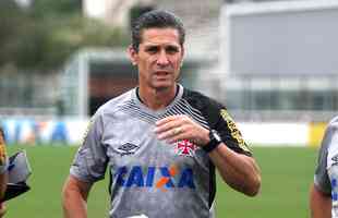 Jorginho, 58 anos. Último clube: Vasco (2022)