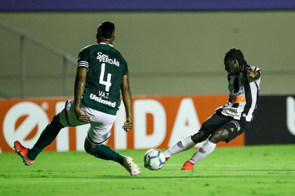 Fotos do duelo entre Gois e Atltico, no Serra Dourada, em Goinia, pela 12 rodada do Brasileiro