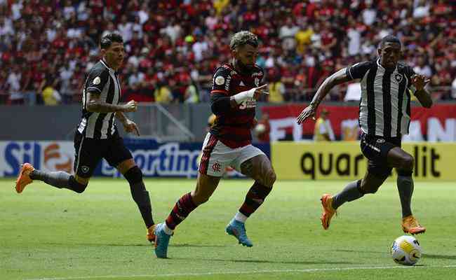 Botafogo e Flamengo se enfrentaro no Nilton Santos na 24 rodada da Srie A