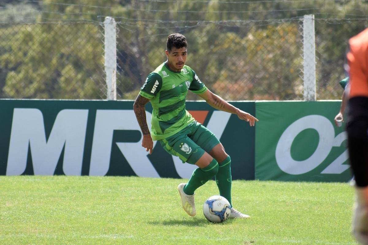 Imagens do jogo-treino do Amrica contra o Inter de Minas