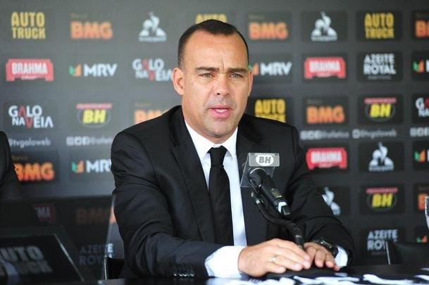 Fotos da apresentao de Rafael Dudamel no Atltico