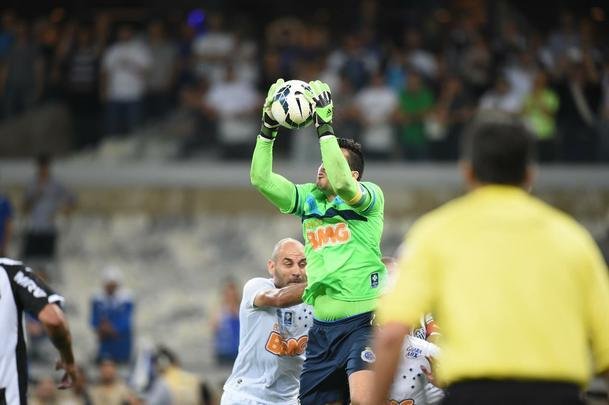 Imagens da deciso entre Cruzeiro e Atltico no Mineiro