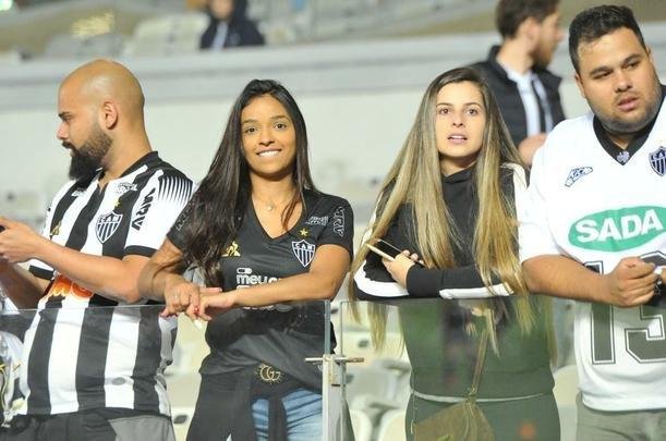 Torcedores do Atltico lotam as arquibancadas do Mineiro para acompanhar a partida vlida pelas quartas de final da Copa do Brasil