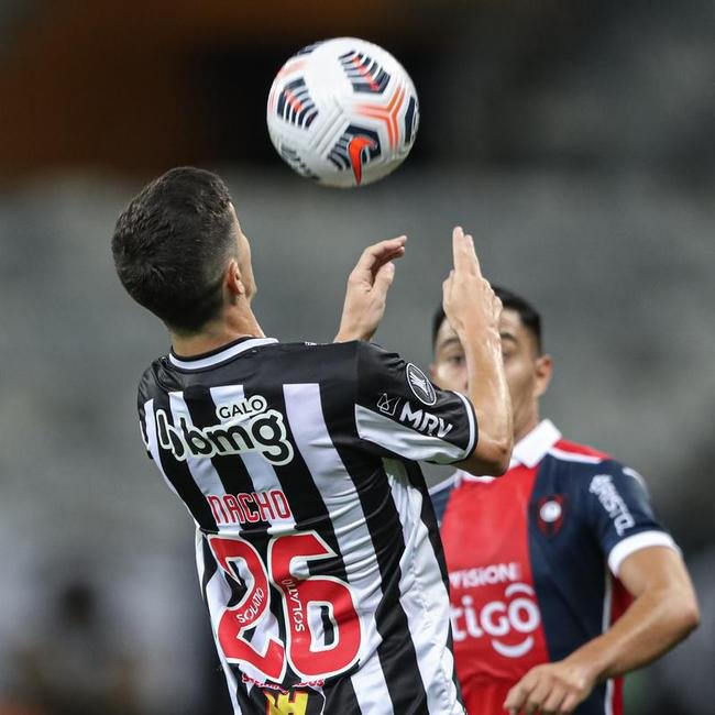Fotos do jogo entre Atl�tico e Cerro Porte�o-PAR, no Mineir�o, em Belo Horizonte, pelo Grupo H da Copa Libertadores