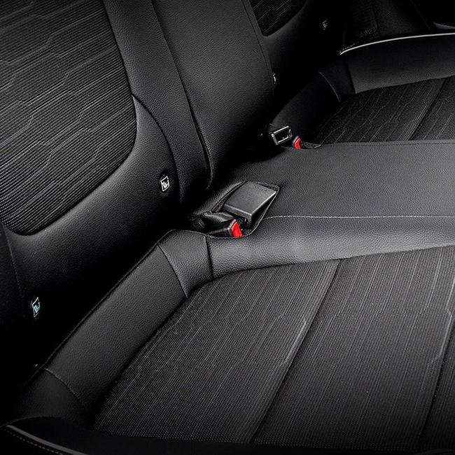 Fotos do Kia Stonic, carro que Hulk, do Atltico, recebeu como prmio na Supercopa do Brasil e deu ao pai