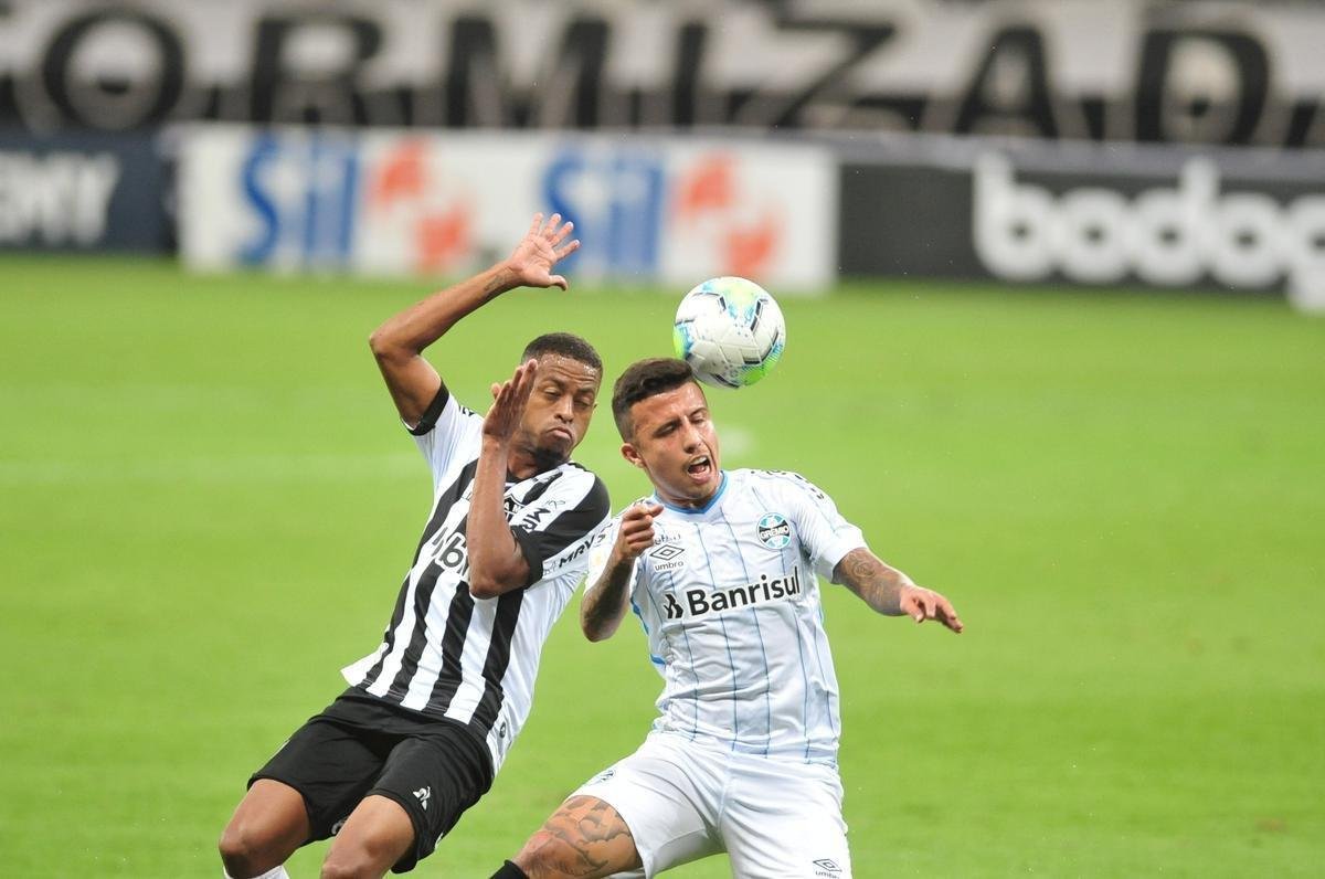 Fotos do jogo entre Atltico e Grmio, no Mineiro