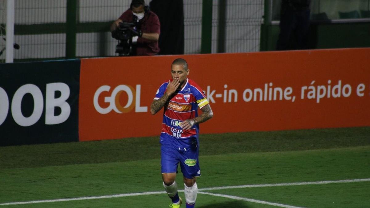 #38 - Wellington Paulista (Fortaleza) - 12 gols em 40 jogos - mdia de 0,3 por jogo