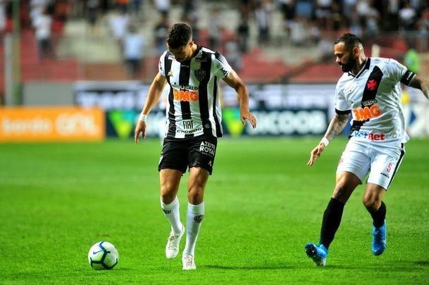 Equipes se enfrentam em jogo adiado da 21 rodada do Campeonato Brasileiro